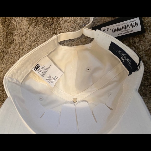Kith hats. - Picture 2 of 2